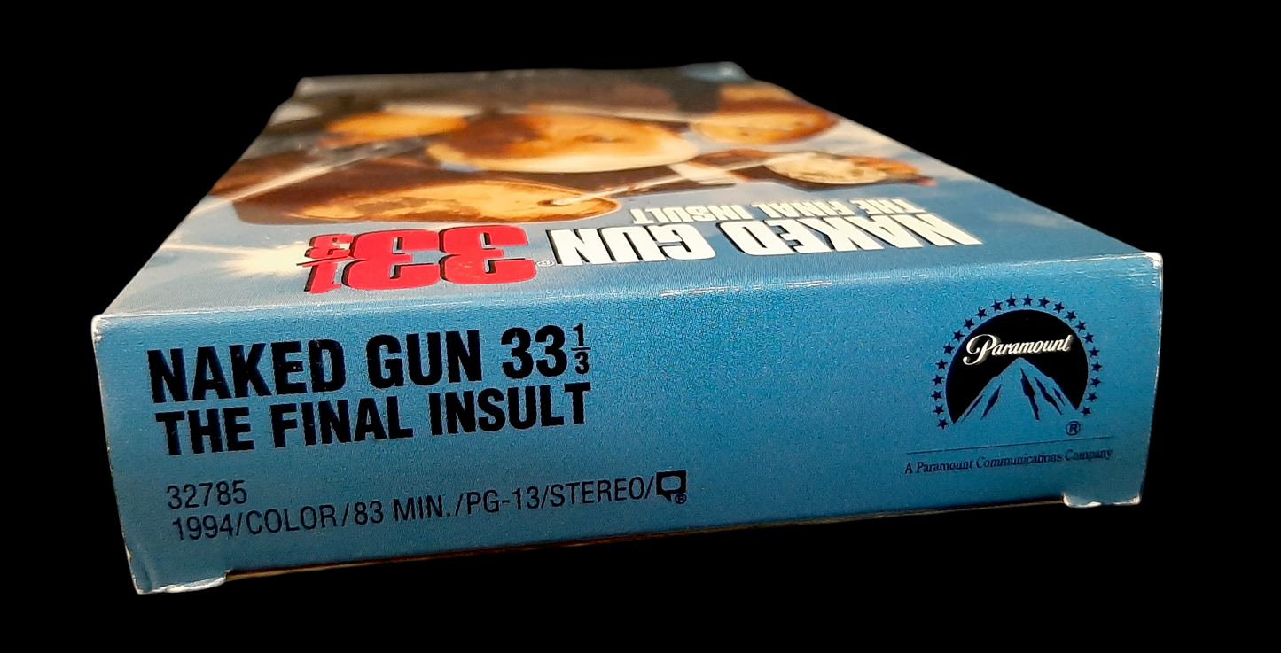 Naked Gun 33 1/3 : The Final Insult (anglais)