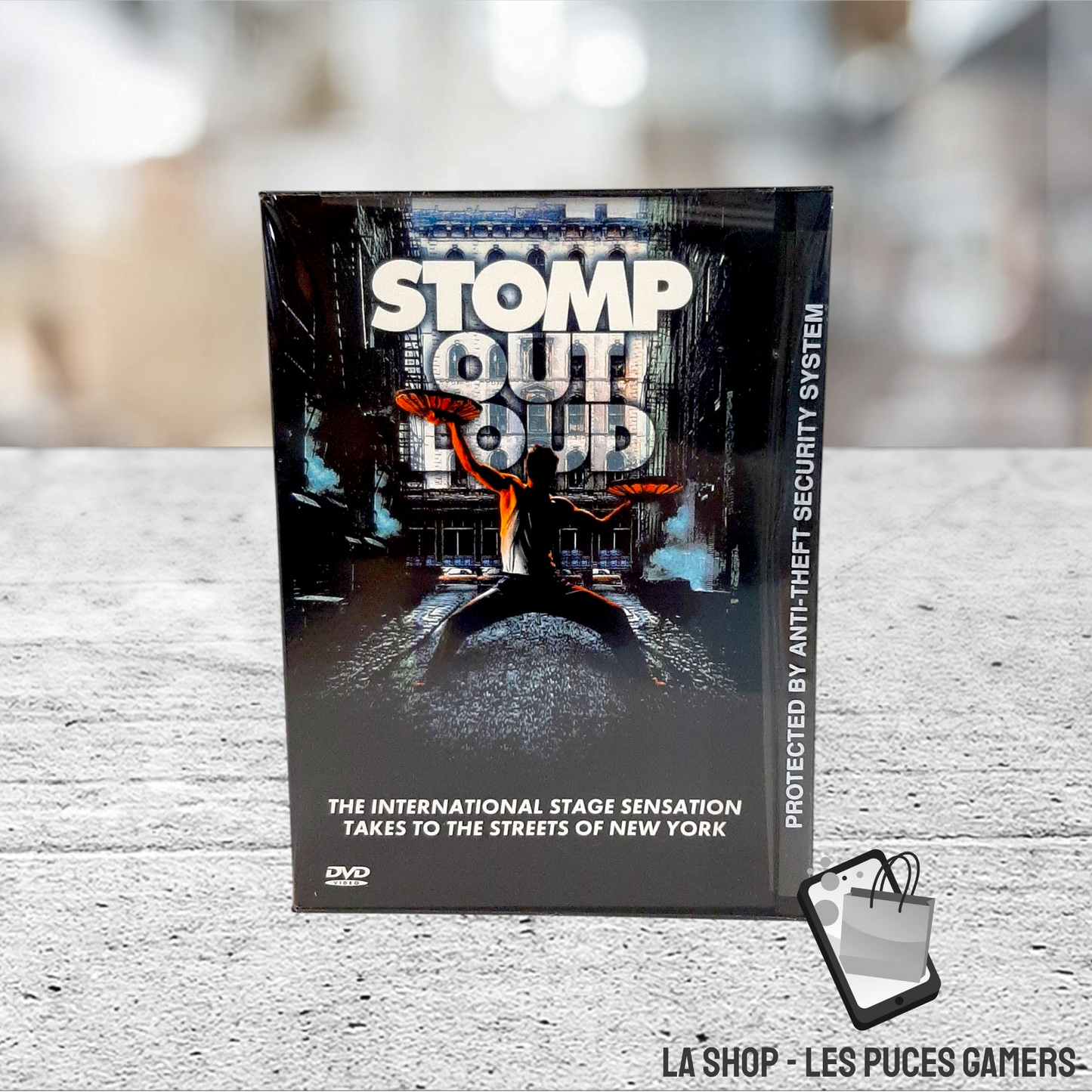 Stomp Out Loud (anglais seulement)